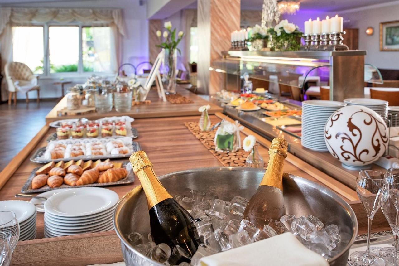 Hotel-Pension Melcher โดรโบลัค อัม ฟาเคอร์เซ ภายนอก รูปภาพ
