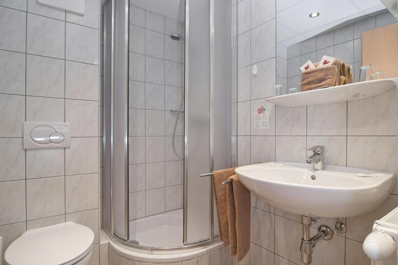 Hotel-Pension Melcher โดรโบลัค อัม ฟาเคอร์เซ ภายนอก รูปภาพ