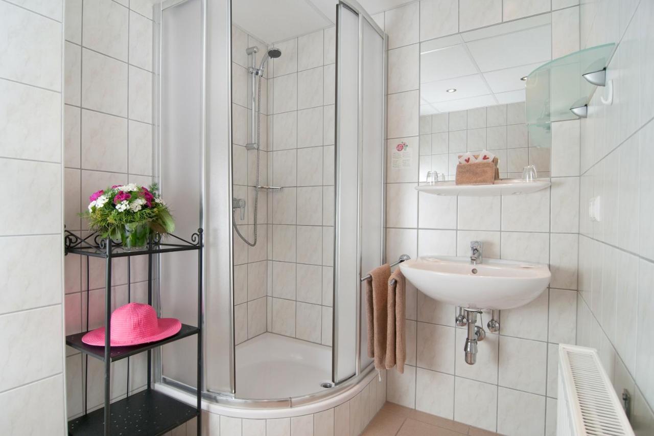 Hotel-Pension Melcher โดรโบลัค อัม ฟาเคอร์เซ ภายนอก รูปภาพ