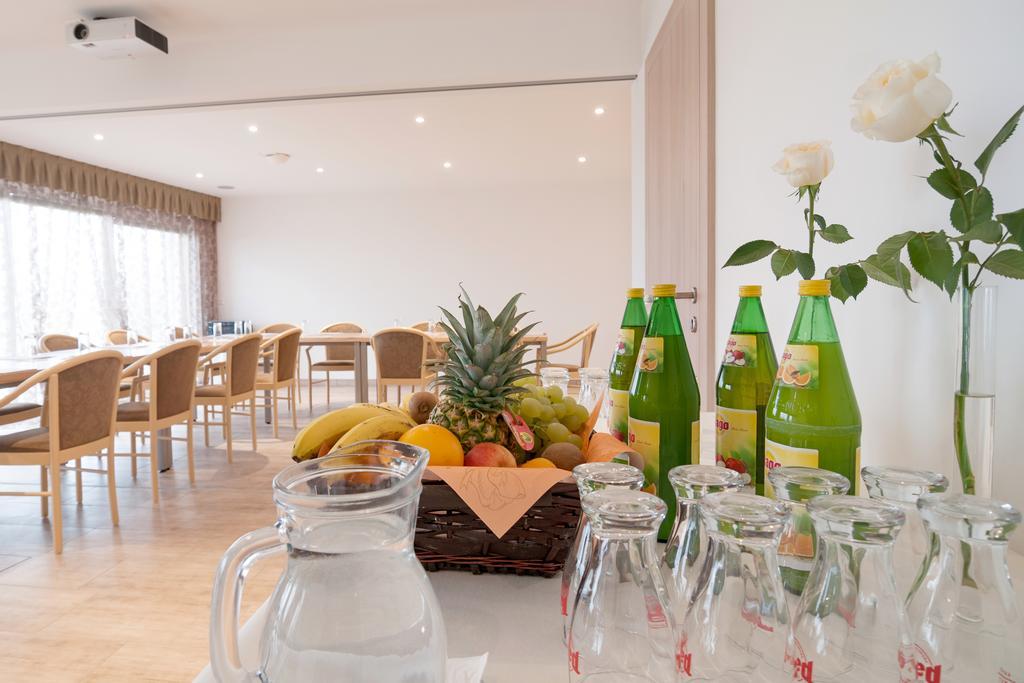 Hotel-Pension Melcher โดรโบลัค อัม ฟาเคอร์เซ ภายนอก รูปภาพ