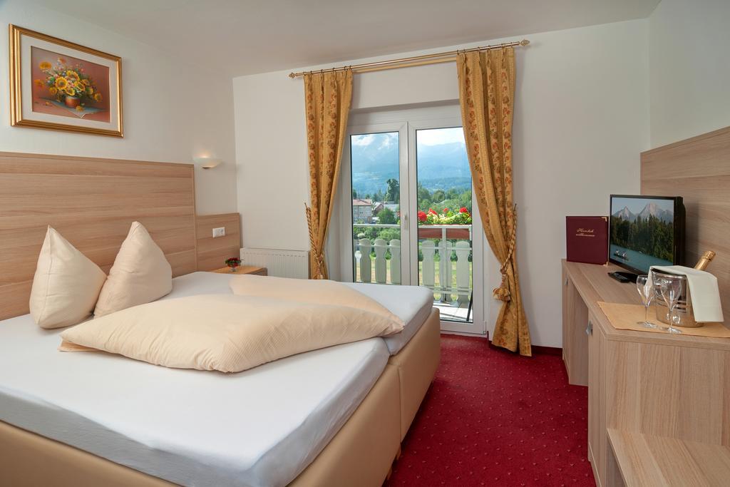 Hotel-Pension Melcher โดรโบลัค อัม ฟาเคอร์เซ ภายนอก รูปภาพ