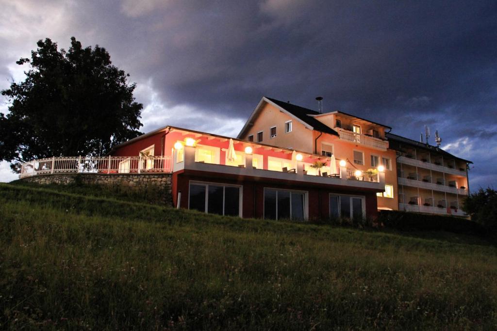 Hotel-Pension Melcher โดรโบลัค อัม ฟาเคอร์เซ ภายนอก รูปภาพ