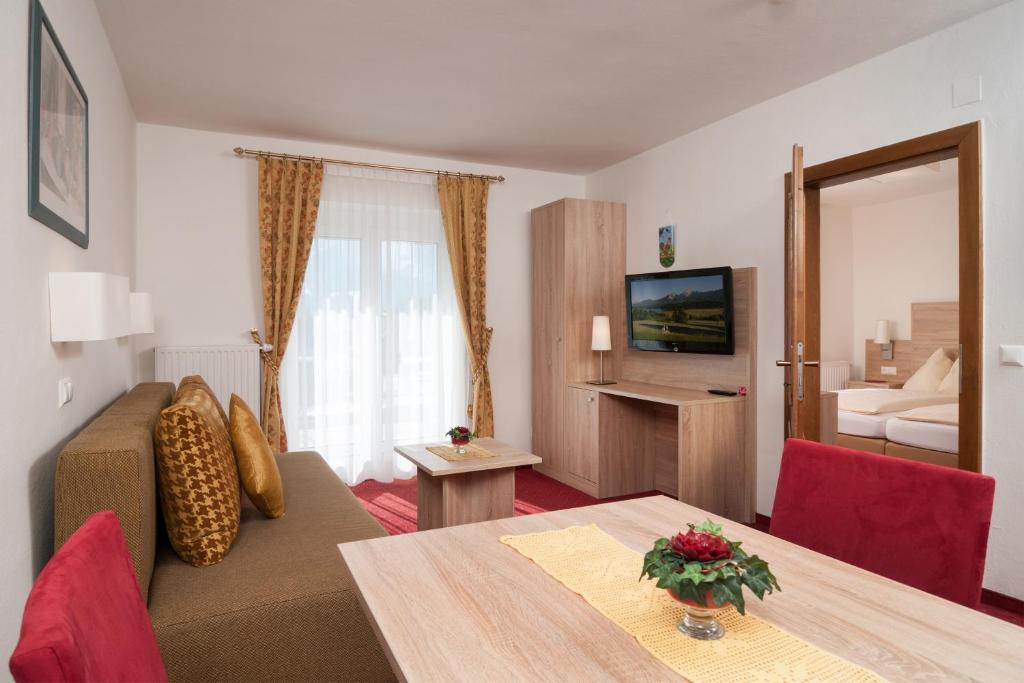 Hotel-Pension Melcher โดรโบลัค อัม ฟาเคอร์เซ ห้อง รูปภาพ