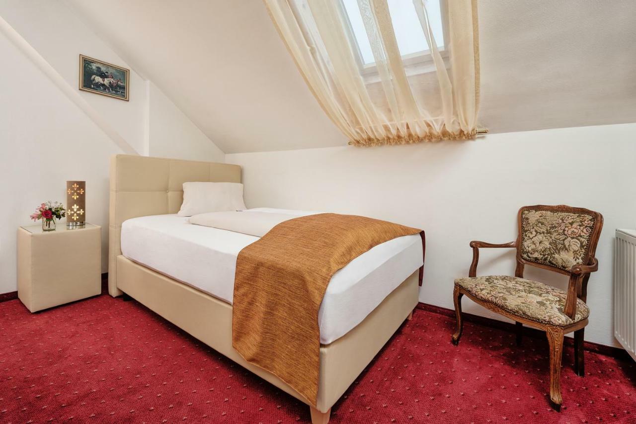 Hotel-Pension Melcher โดรโบลัค อัม ฟาเคอร์เซ ภายนอก รูปภาพ